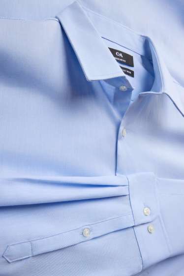 Uomo - Camicia business - regular fit - collo all'italiana - facile da stirare - azzurro