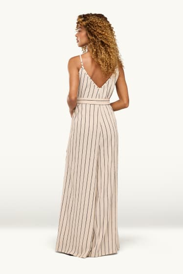 Femmes - Combinaison avec ceinture - fines rayures - beige