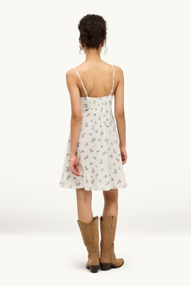 Femmes - Robe - à fleurs - blanc