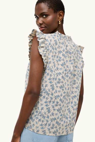 Women - V-neck blouse - floral - creme
