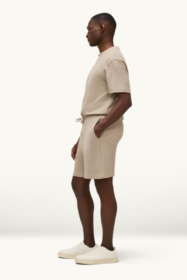 Home - Pantalons curts de xandall - texturats - beix