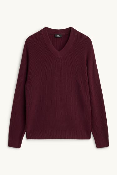 Men - V-neck jumper - bordeaux