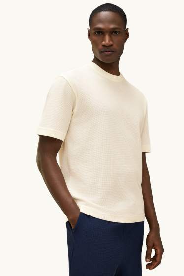 Herren - T-Shirt - Relaxed Fit - strukturiert - cremeweiß