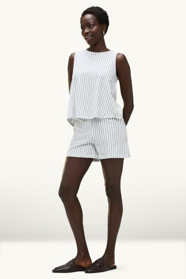 Damen - Shorts - Mid Waist - gestreift - weiß / blau