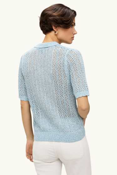 Femmes - Pull en crochet - bleu clair