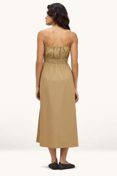 Femei - Rochie tip Empire - maro deschis