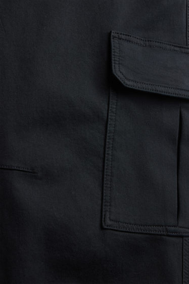 Bărbați - Pantaloni cargo - tapered fit - negru