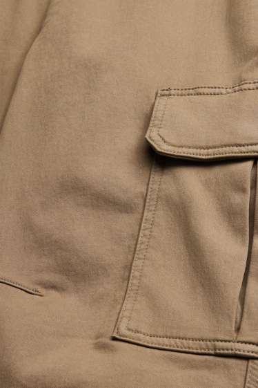 Bărbați - Pantaloni cargo - tapered fit - kaki