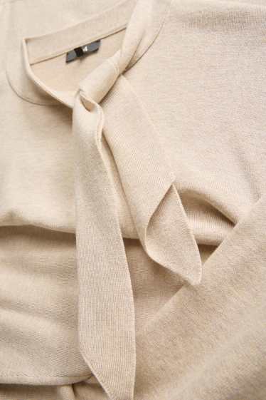 Damen - Feinstrick-Pullover mit Knotendetail - beige