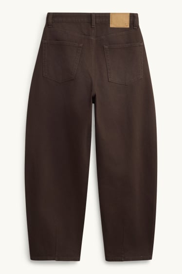 Femei - Barrel jeans - talie înaltă - maro închis