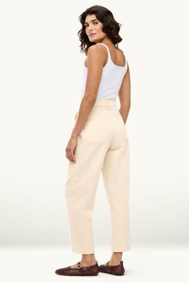 Damen - Barrel Jeans - High Waist - cremefarben