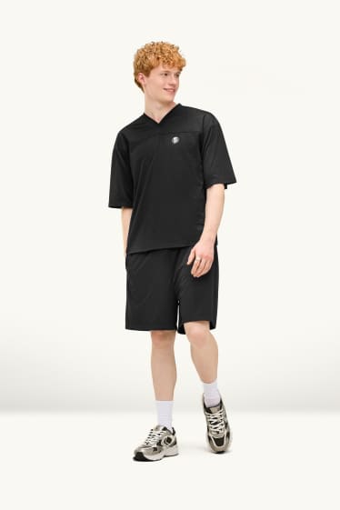 Men - Shorts - black