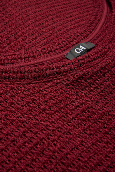 Femmes - T-shirt de maille - relaxed fit - texturé - bordeaux