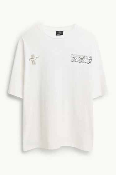 Men - T-shirt - oversized - Ford Mustang - white