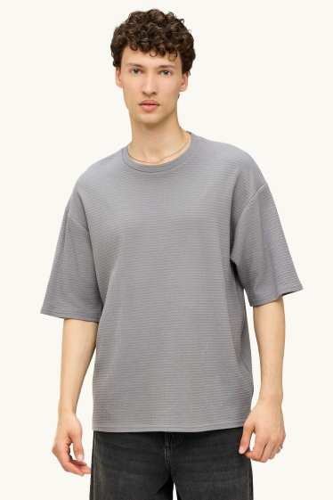 Men - T-shirt - oversized - textured - gray