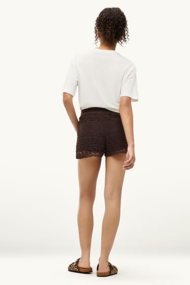 Damen - Strick-Shorts - braun