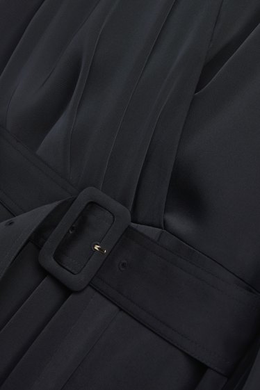 Damen - Satin-Wickelkleid mit Gürtel - Straight Fit - schwarz