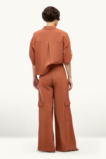 Women - Cargo trousers - high waist - wide leg - orange