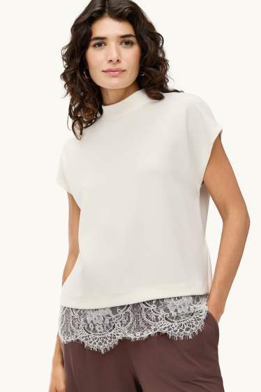 Dames - T-shirt - regular fit - crèmekleurig