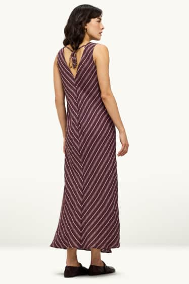 Damen - Kleid mit V-Ausschnitt - Straight Fit - Viskose-Mix - bordeaux