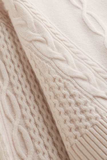 Femmes - Pull avec encolure V contenant du cachemire - laine mélangée - rose tendre