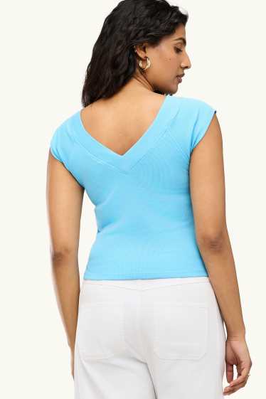 Women - V-neck T-shirt - slim fit - light blue