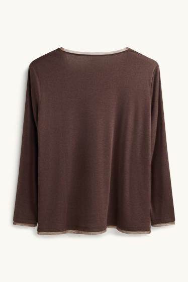 Dámské - Tričko s dlouhým rukávem s výstřihem ve tvaru V - curvy fit - hnědá