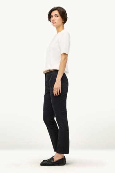 Damen - Stoffhose mit Gürtel - Mid Waist - Tapered Fit - schwarz