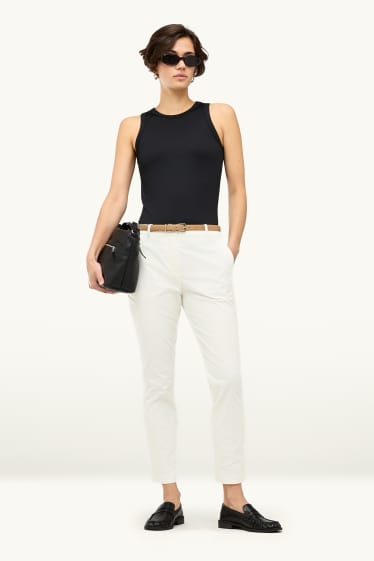 Damen - Stoffhose mit Gürtel - Mid Waist - Tapered Fit - weiß