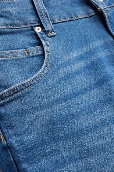 Damen - Crop Straight Jeans - Mid Waist - LYCRA® - jeansblau