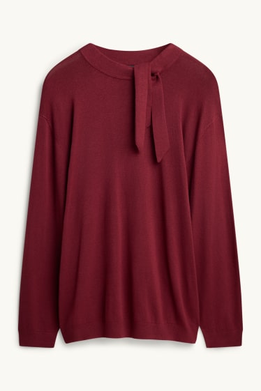 Women - Fine knit jumper with knot detail - bordeaux