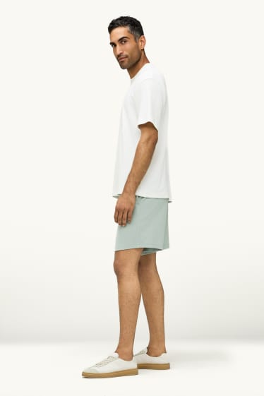 Heren - Sweatshort - met structuur - lichtgroen