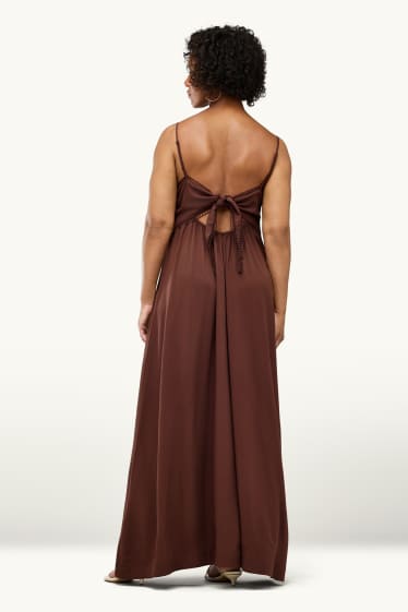 Damen - Kleid mit V-Ausschnitt - Straight Fit - braun