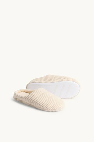 Damen - Cord-Hausschuhe - cremeweiss