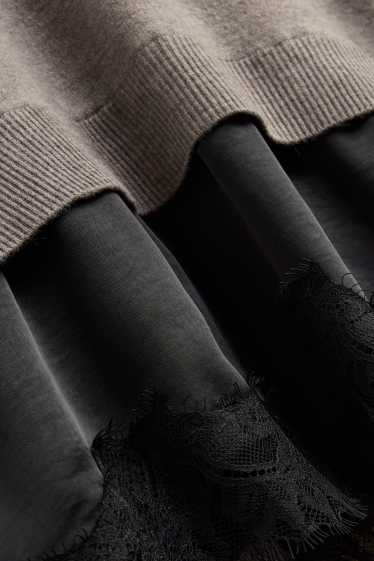 Femei - Rochie din tricot - aspect 2 în 1 - gri / negru
