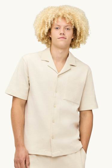Men - Shirt - relaxed fit - lapel collar - textured - creme