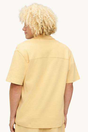 Men - Shirt - relaxed fit - lapel collar - textured - yellow