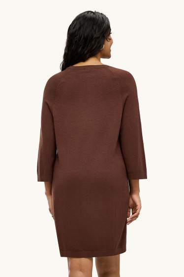 Women - Knitted dress - straight fit - brown