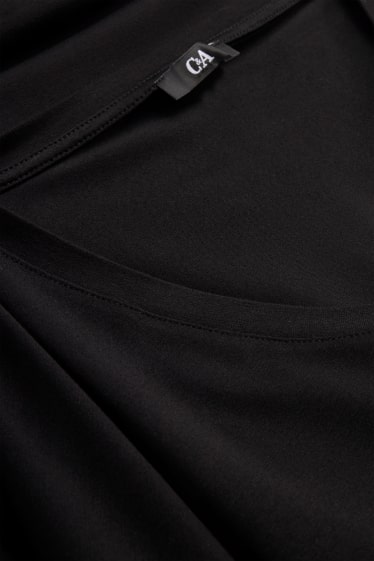 Femei - Tricou cu decolteu în V - relaxed fit - negru