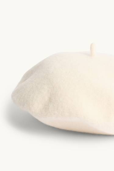 Femmes - Béret basque en laine - blanc crème