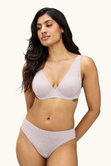 Femmes - Soutien-gorge à armature - PLUNGE - ampliforme - texturé - crème