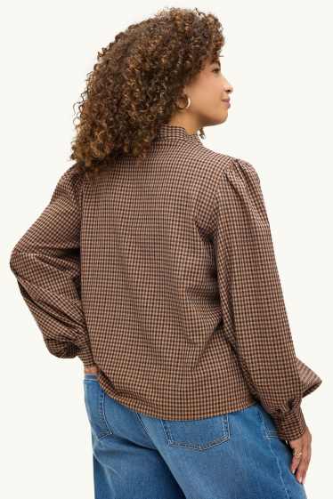 Women - Blouse with knot detail - check - brown