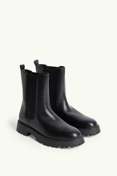 Women - Chelsea boots - faux leather - black