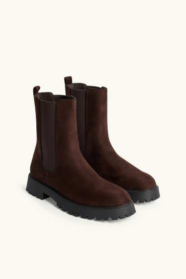 Femmes - Bottines Chelsea - faux suède - marron foncé