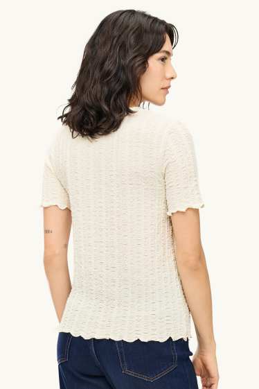 Femmes - T-shirt - regular fit - texturé - blanc crème