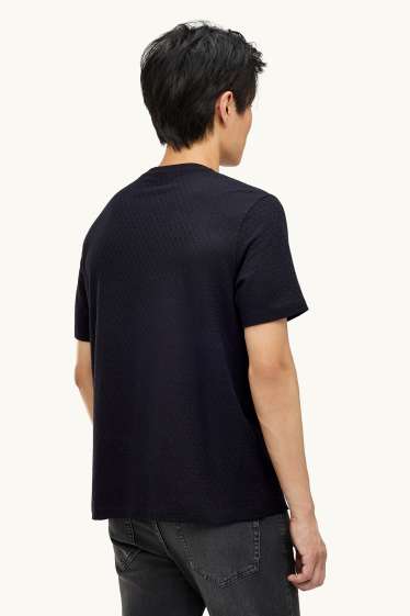 Uomo - T-shirt - regular fit - tessuto tramato - nero