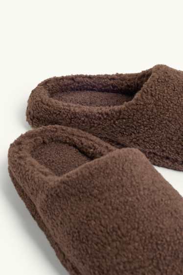 Femmes - Chaussons en peluche - marron foncé