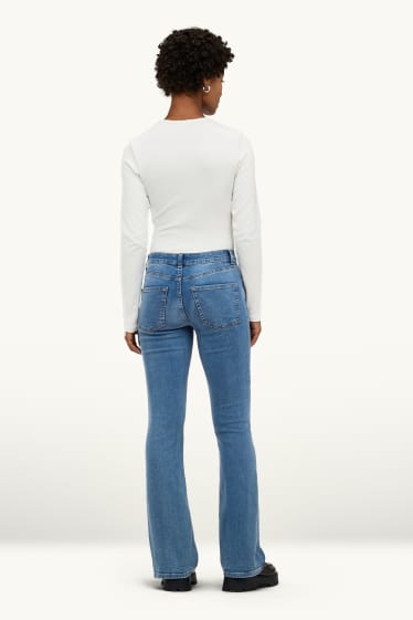Femmes - Bootcut jean - mid waist - jean bleu