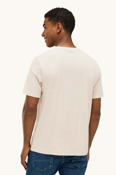 Hommes - T-shirt - regular fit - finition texturée - blanc crème