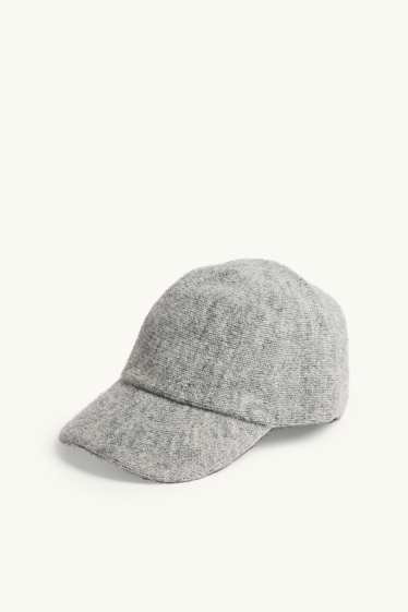 Women - Knitted cap - light gray-melange